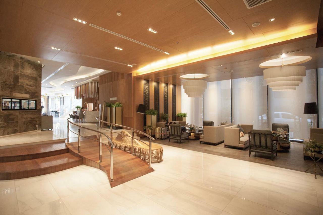 The Astra Condo City Center Chiang Mai Exterior photo